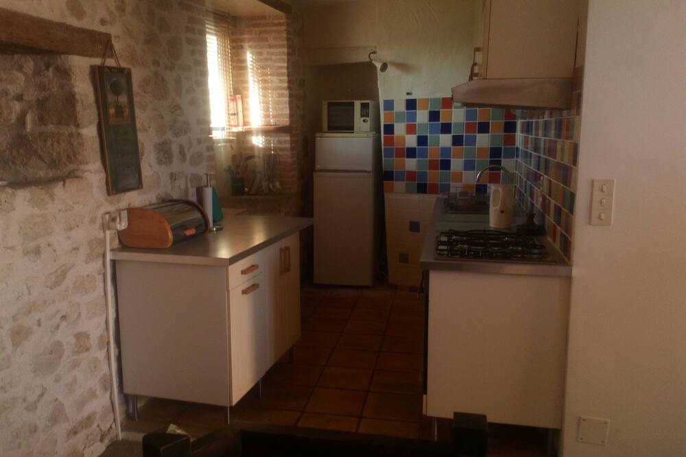 Photo of Kitchen in Miramont-de-Quercy