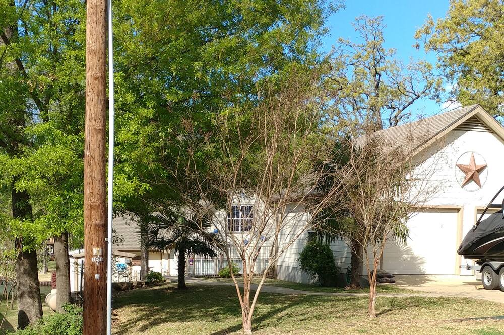 Photo of Outdoor in Malakoff