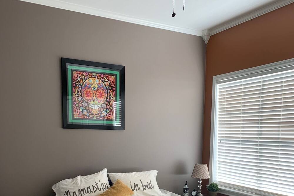Photo of Bedroom in Malakoff