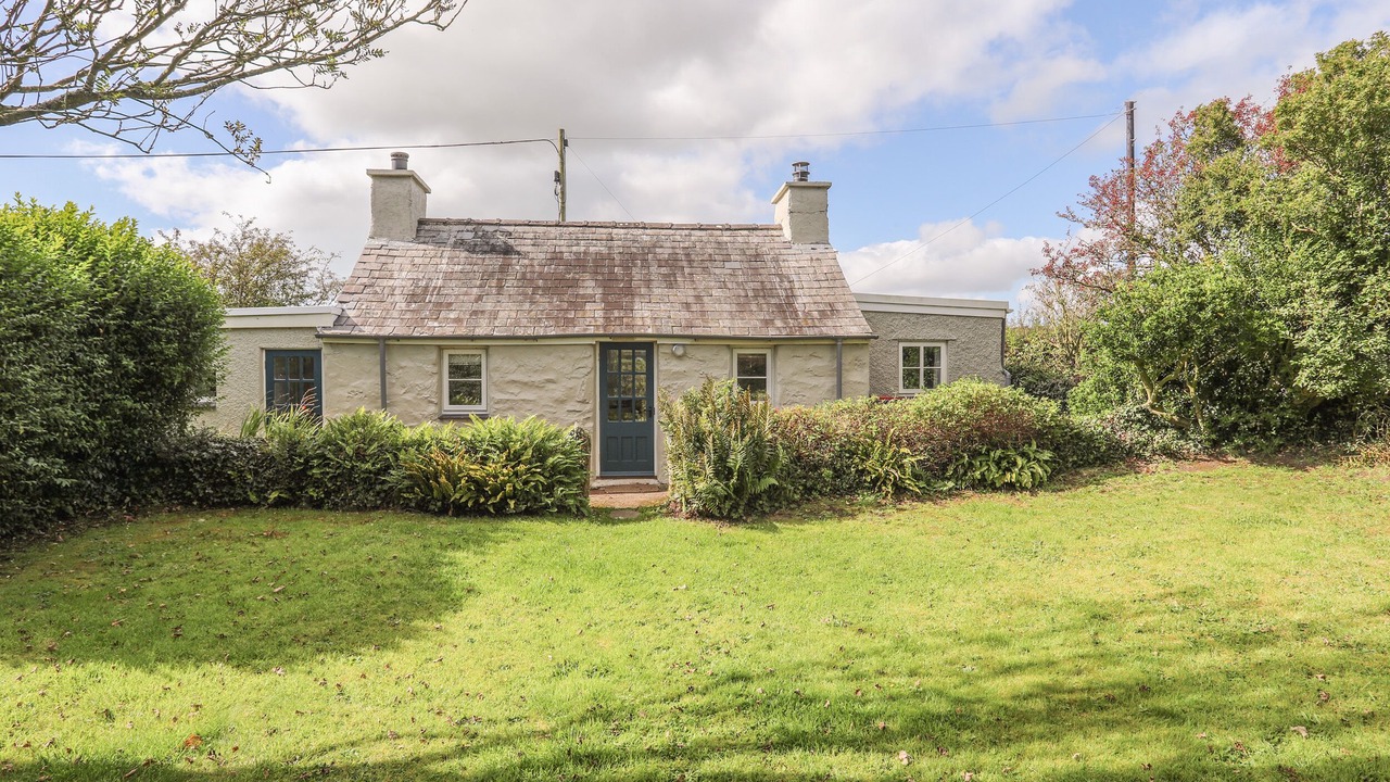 Photo of Outdoor in Bodorgan