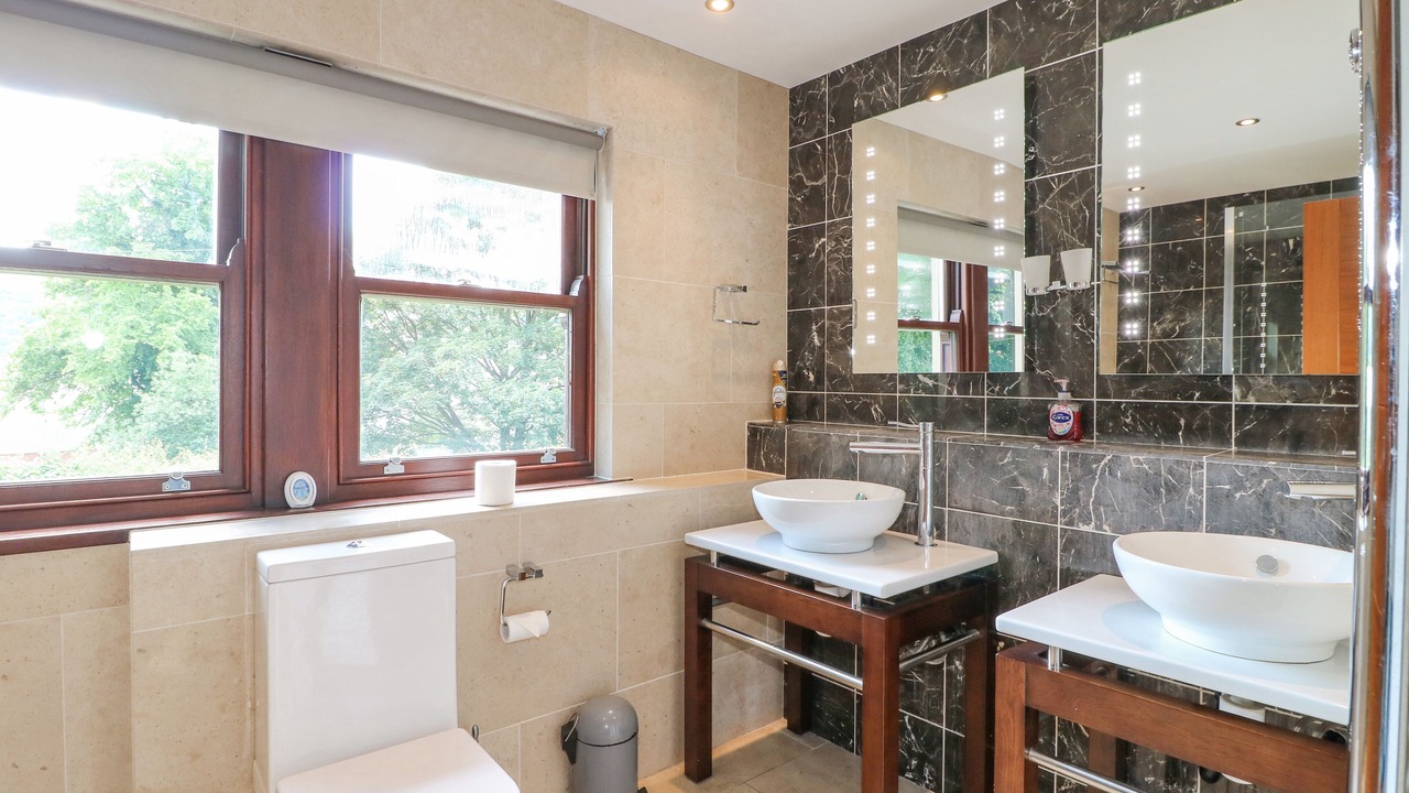 Photo of Others in Darley Dale