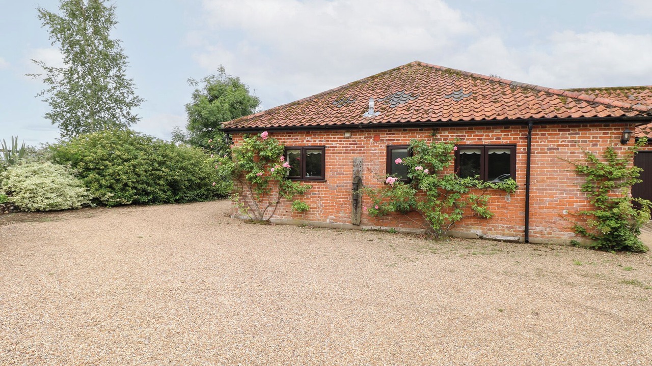 Photo of Others in Diss