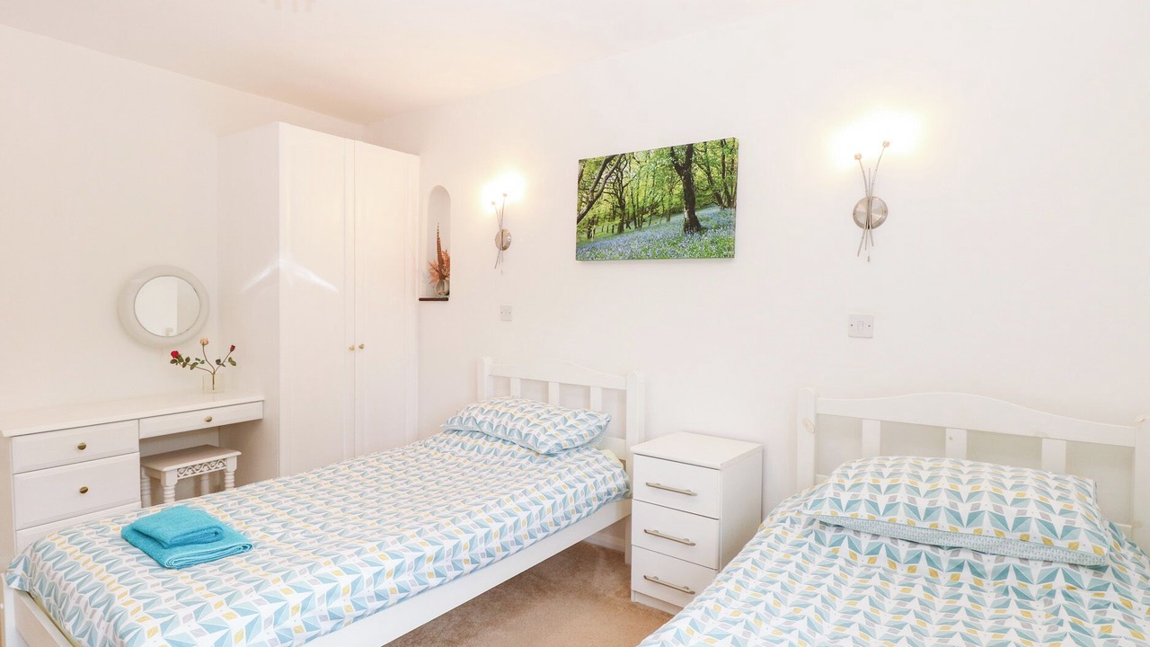 Photo of Others in Diss