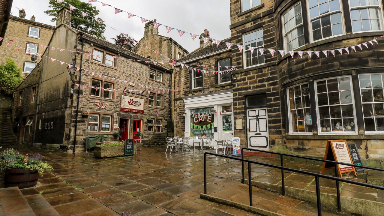 Photo of Others in Cartworth