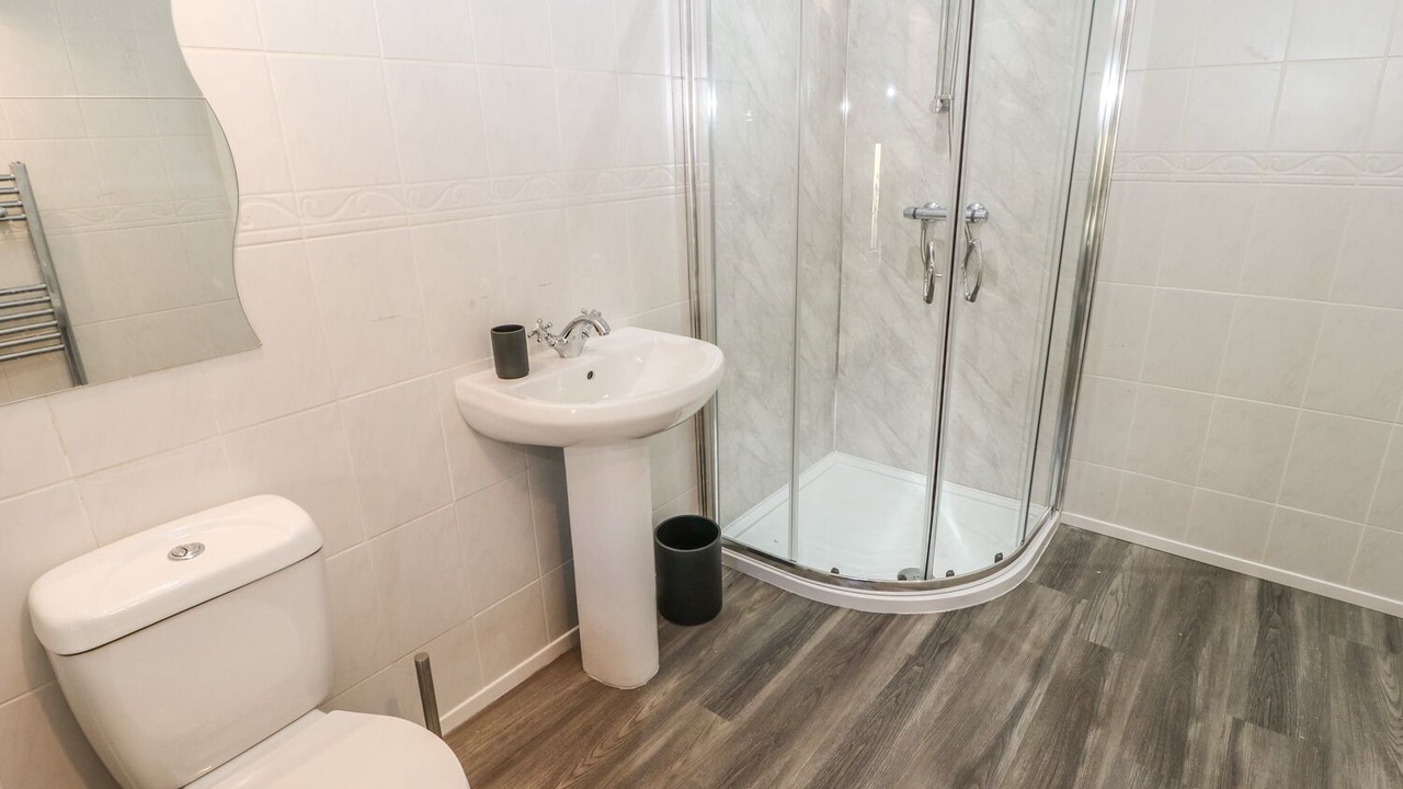 Photo of Others in Cartworth