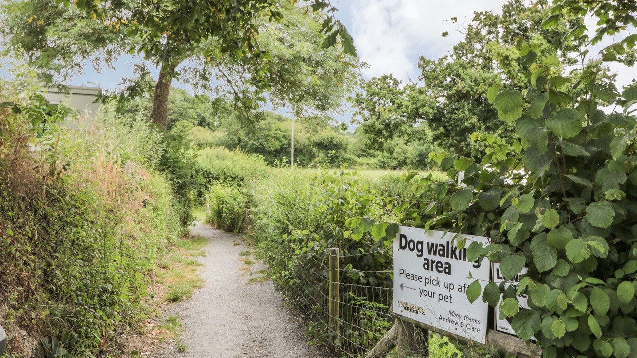 Photo of Others in Teigngrace