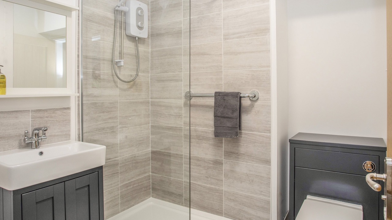 Photo of Bathroom in Criccieth