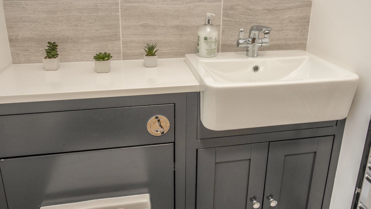 Photo of Bathroom in Criccieth