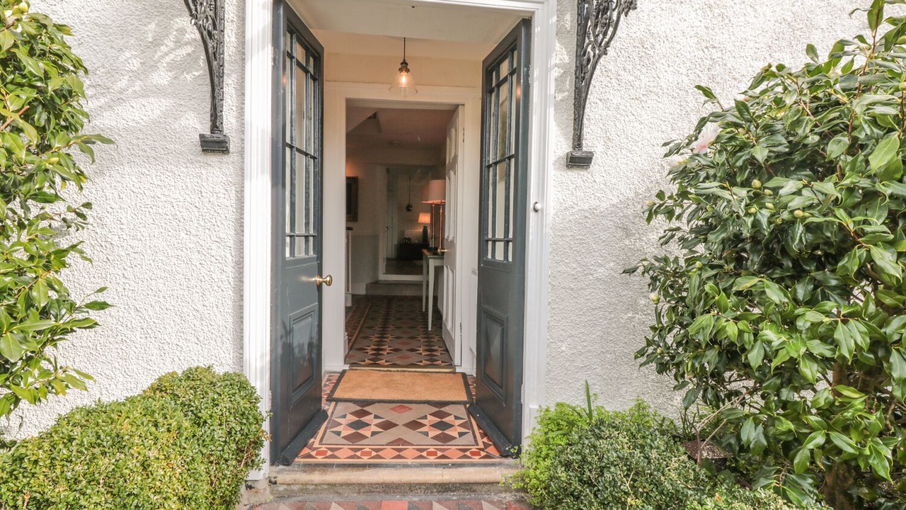 Photo of Others in Slapton