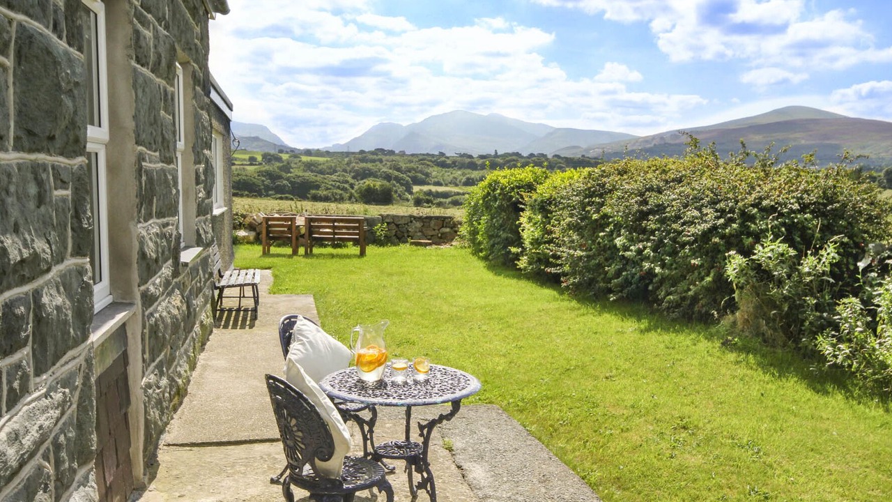 Photo of Patio Balcony in Brynrefail