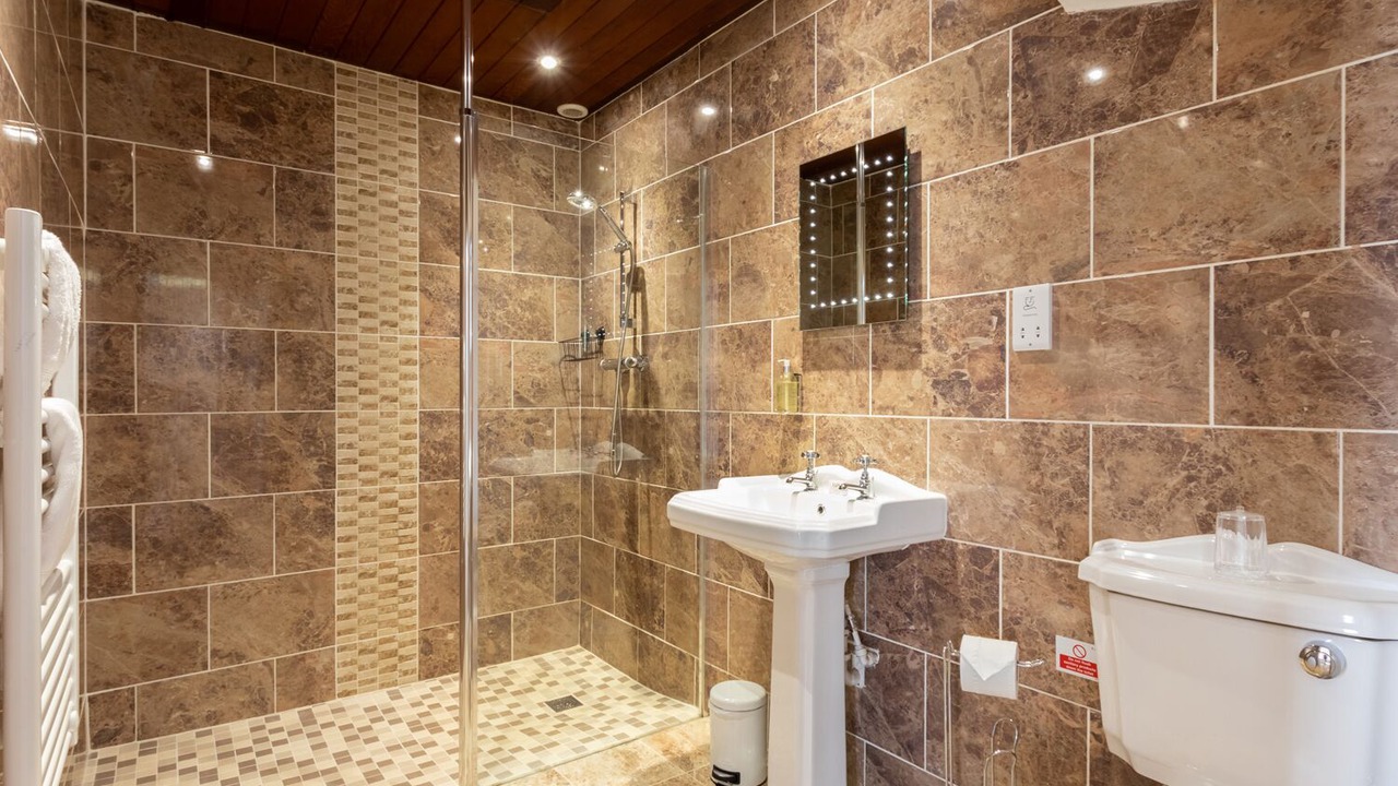 Photo of Others in Lynton