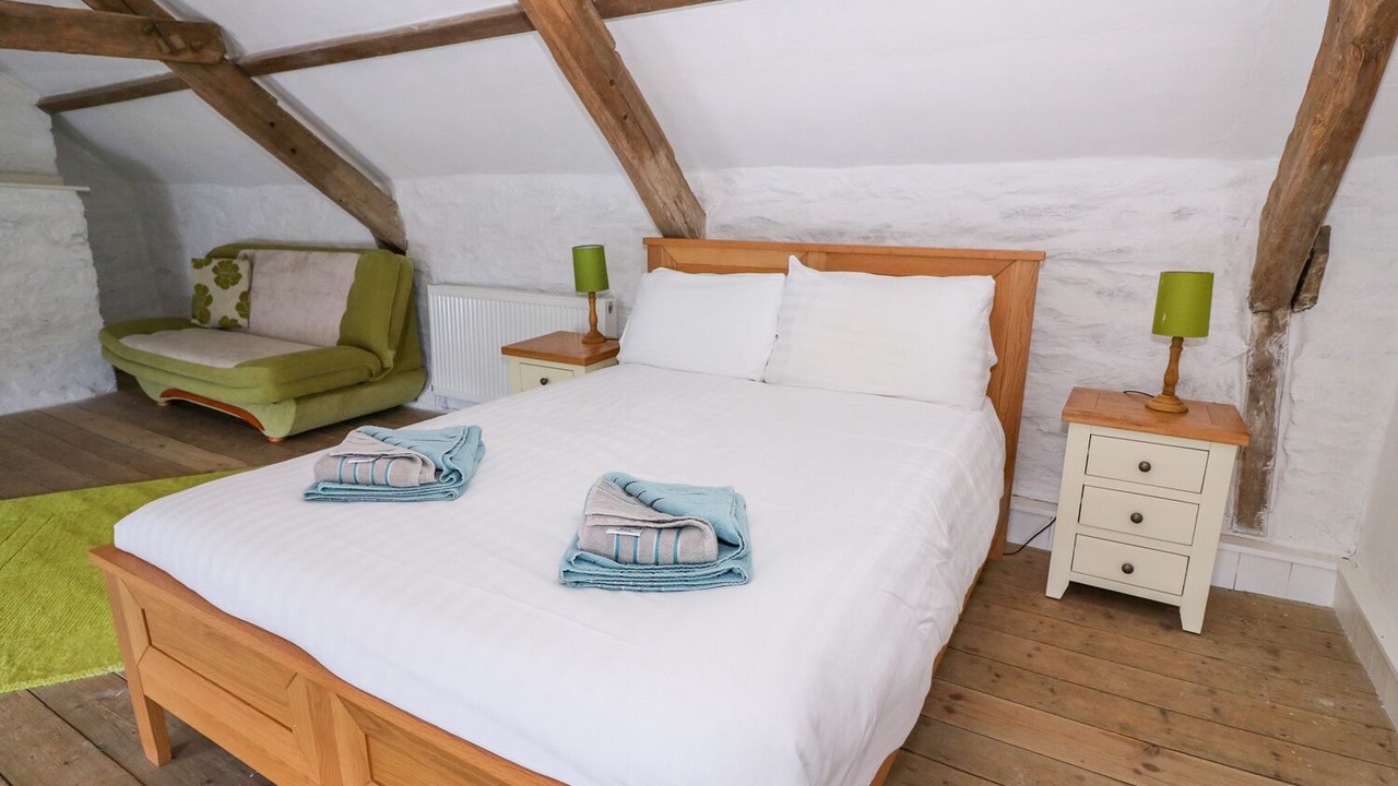 Photo of Others in Newcastle Emlyn