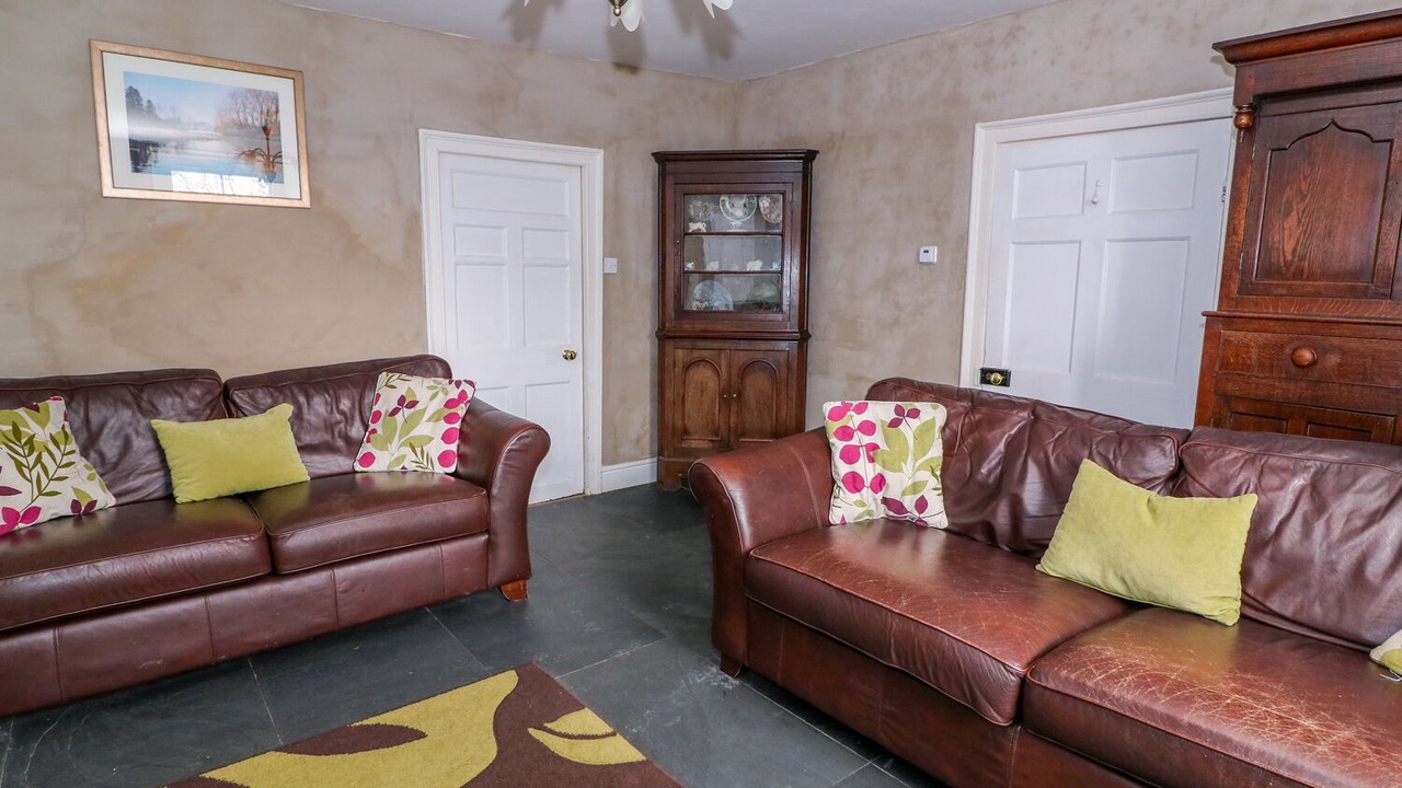 Photo of Others in Newcastle Emlyn