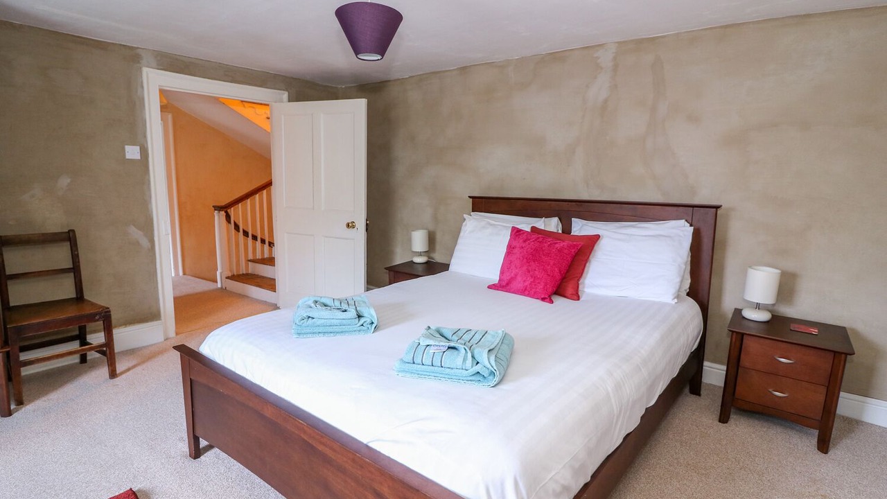 Photo of Others in Newcastle Emlyn