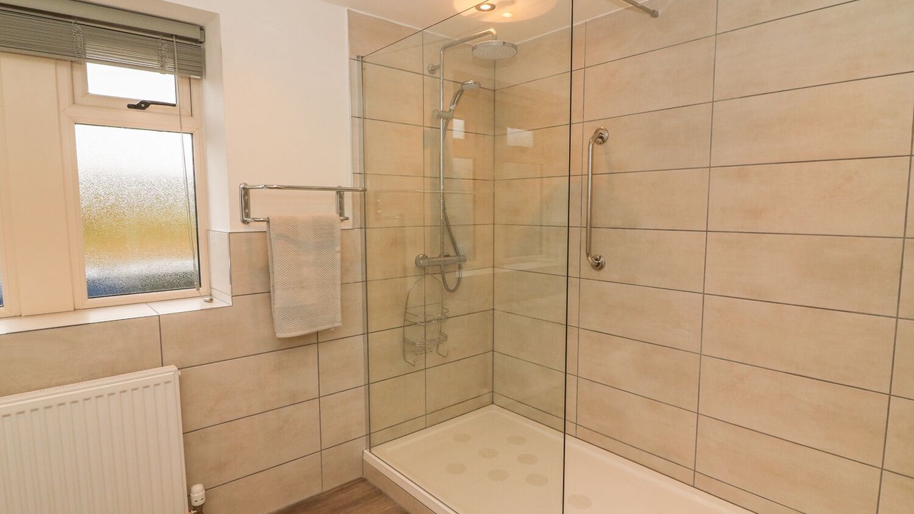 Photo of Bathroom in Cowling