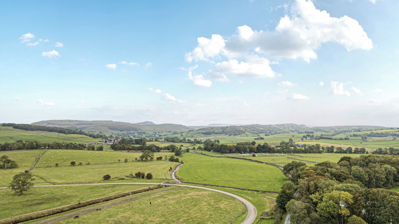 Photo of Others in Clapham