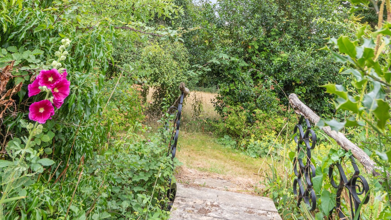 Photo of Others in Gissing