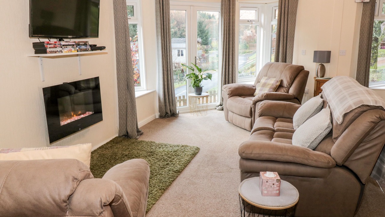 Photo of Others in Dollar