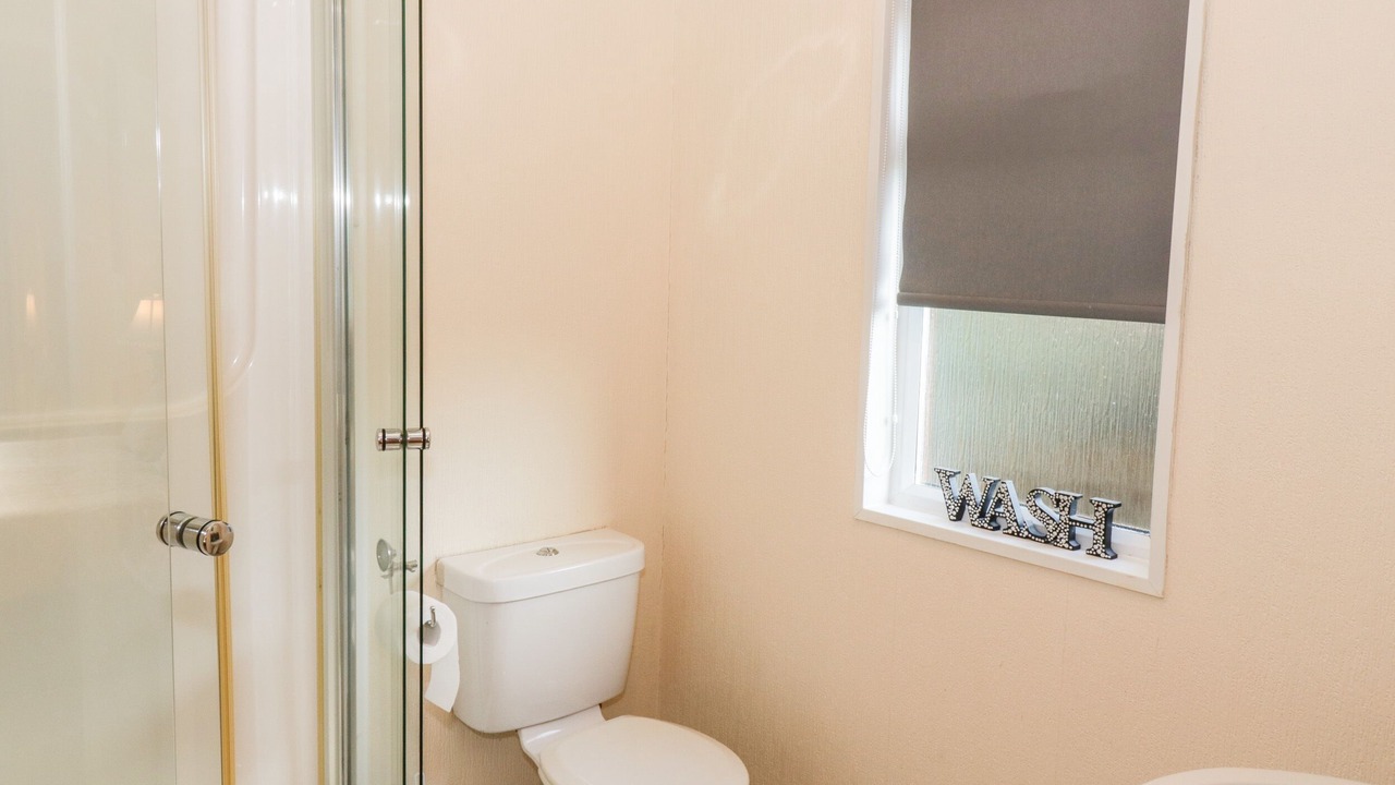 Photo of Others in Dollar