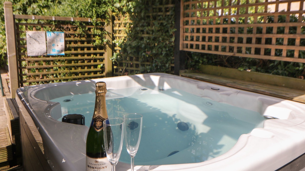 Photo of Others in Buxton