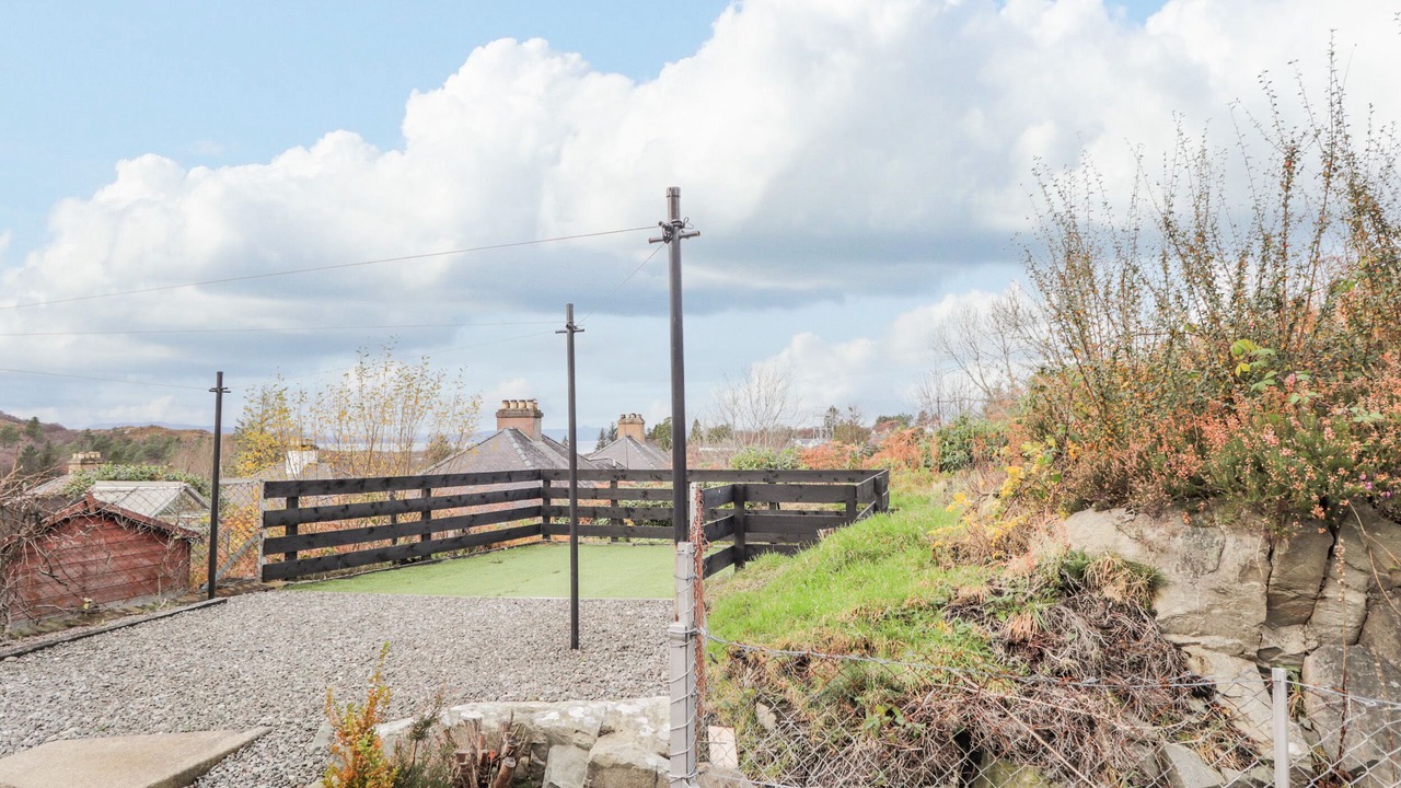 Photo of Others in Nostie