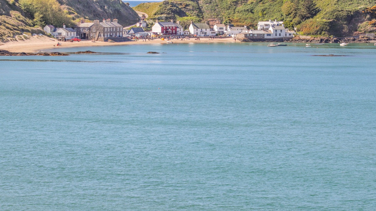 Photo of Others in Nostie