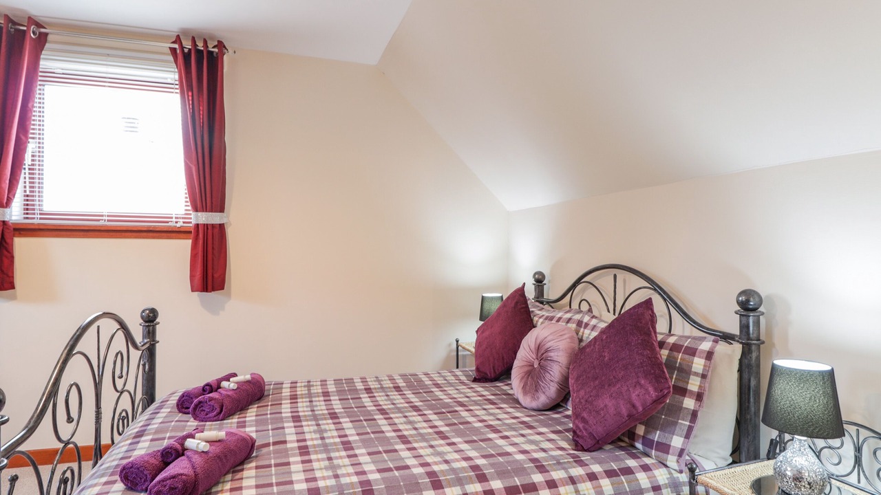 Photo of Others in Nostie