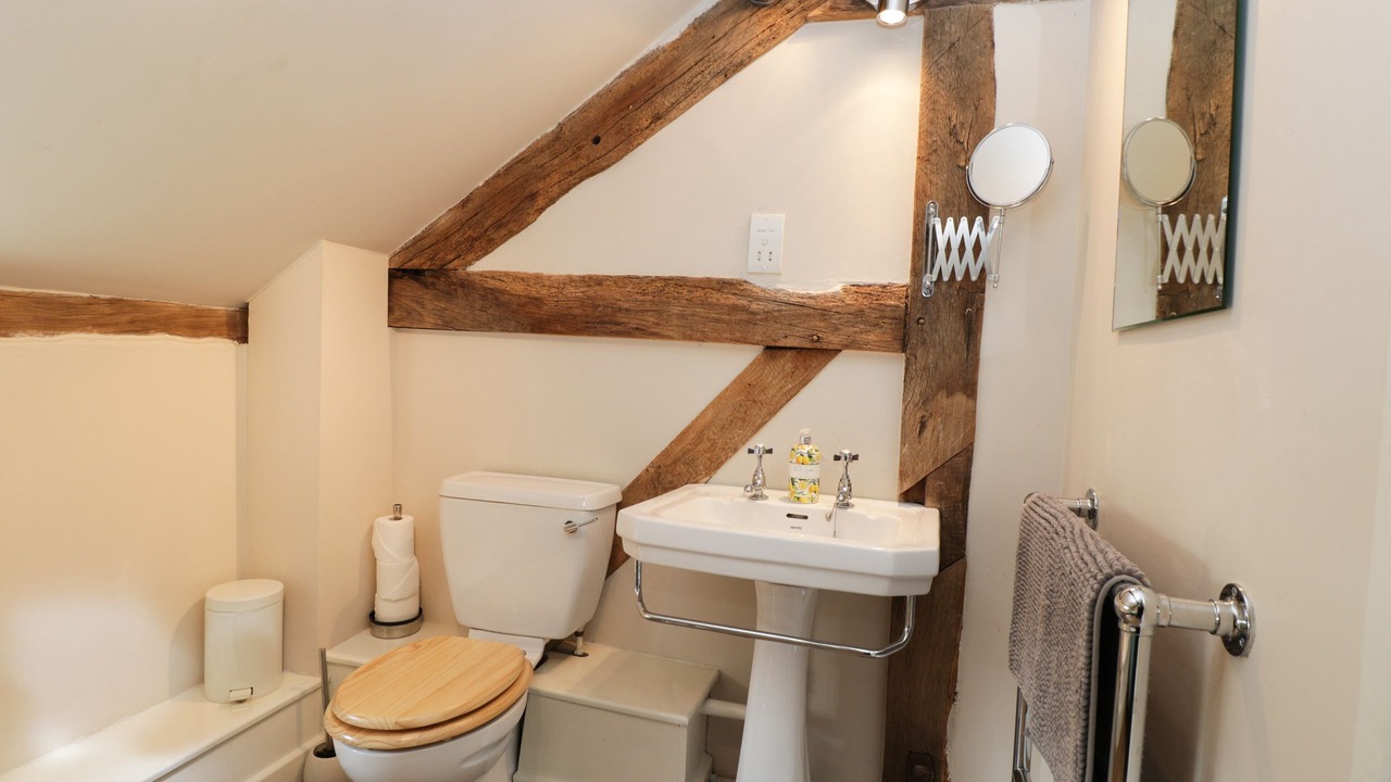 Photo of Bathroom in Westbrook Court