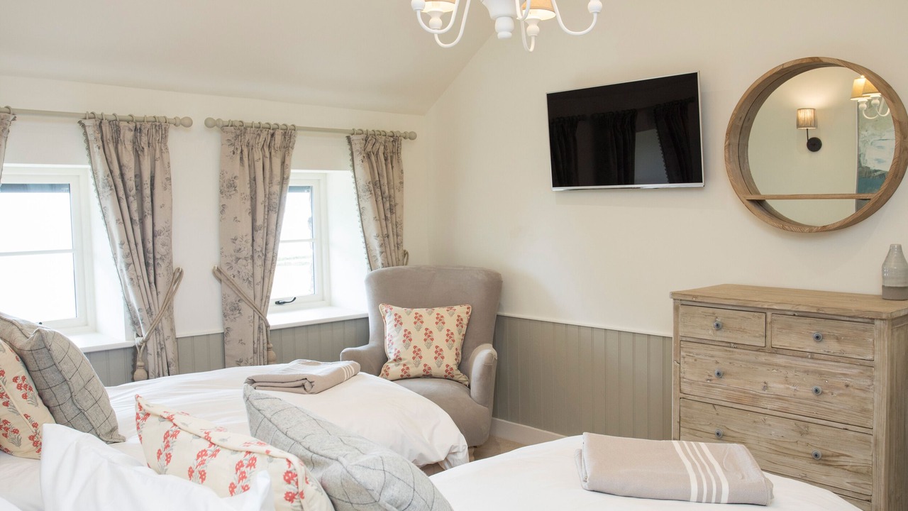 Photo of Others in Dulas