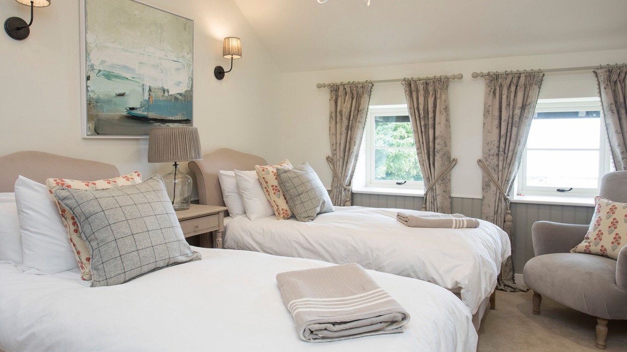 Photo of Others in Dulas