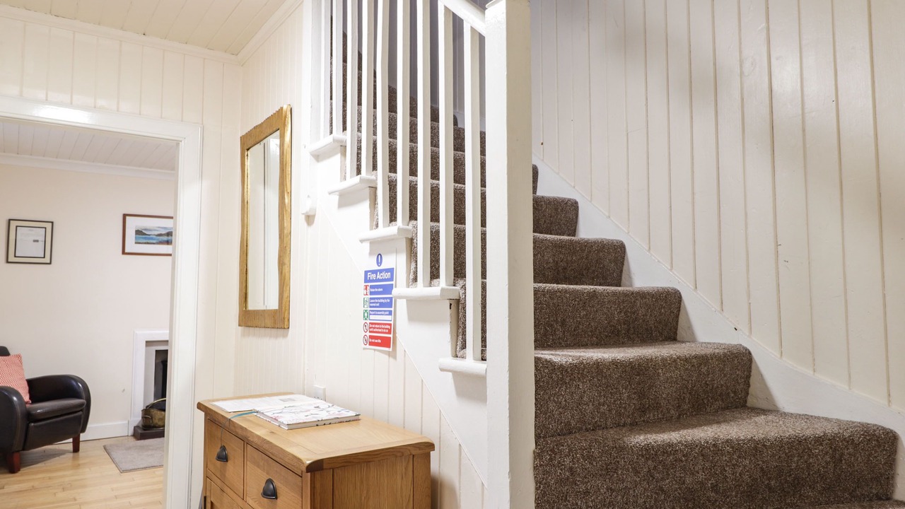 Photo of Others in Nostie