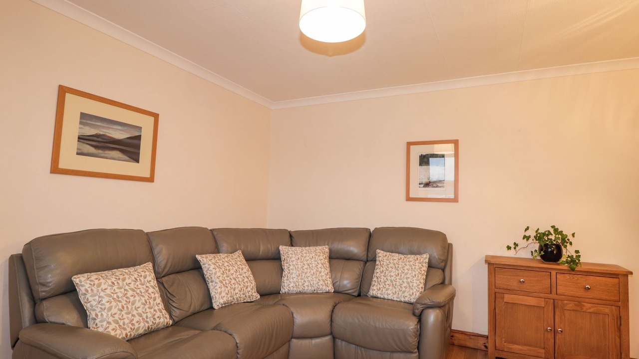 Photo of Others in Nostie