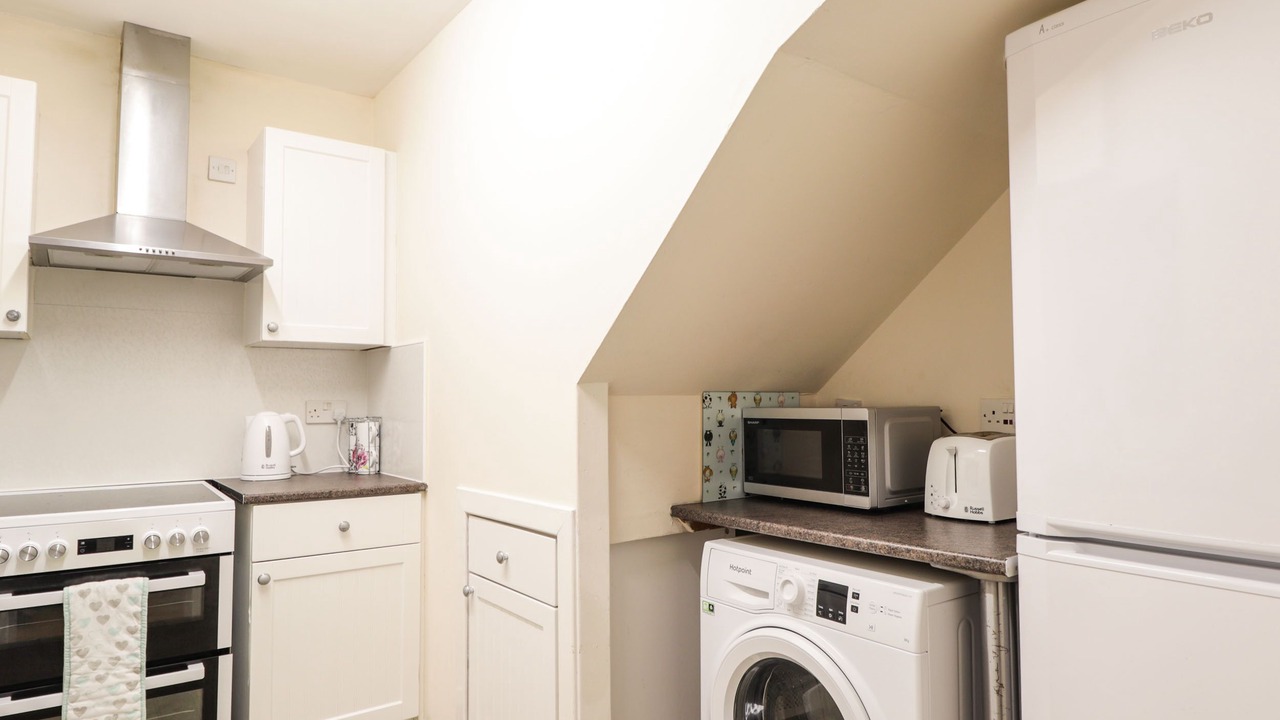 Photo of Others in Nostie