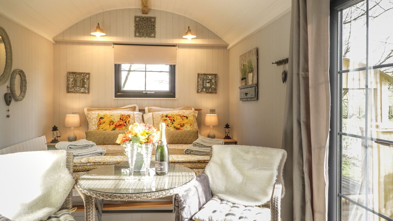 Photo of Others in Wing