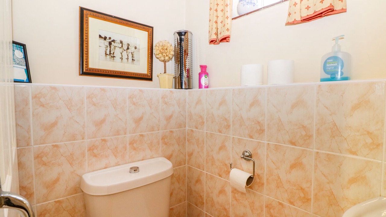 Photo of Bathroom in Sholden