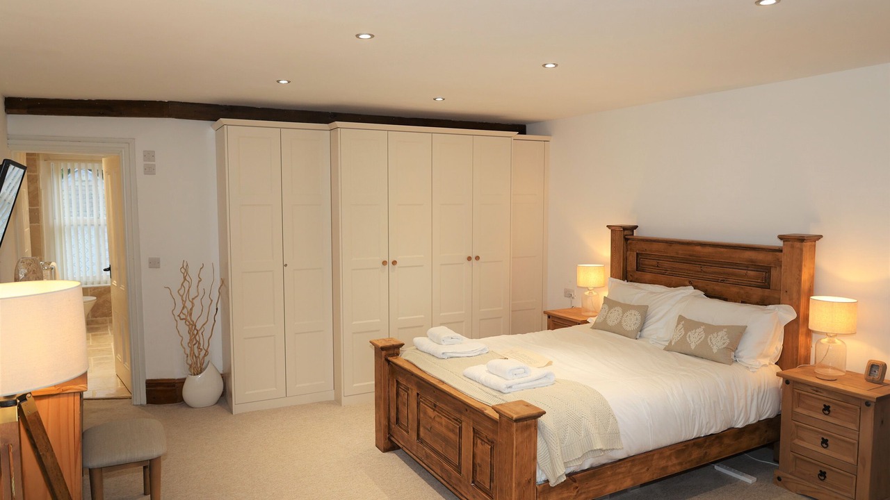 Photo of Others in Lynton