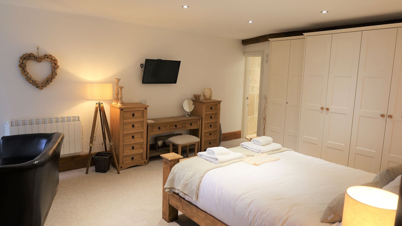 Photo of Others in Lynton