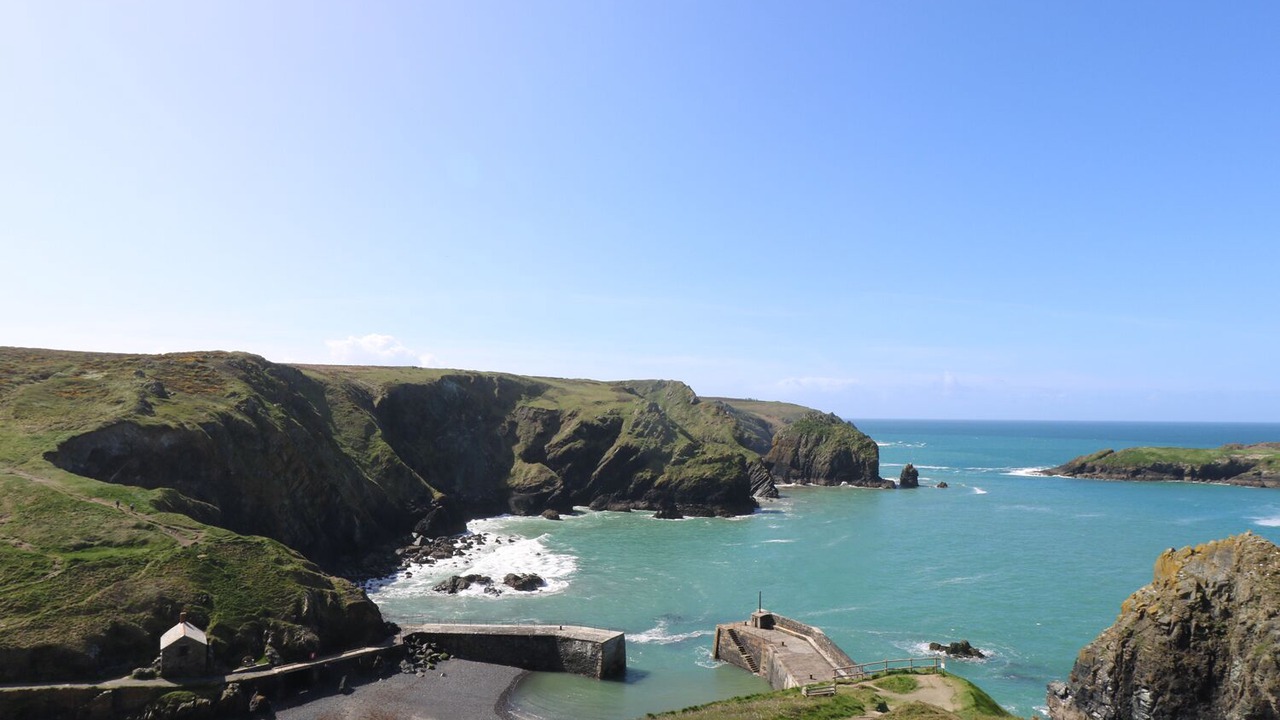 Photo of Others in Mullion