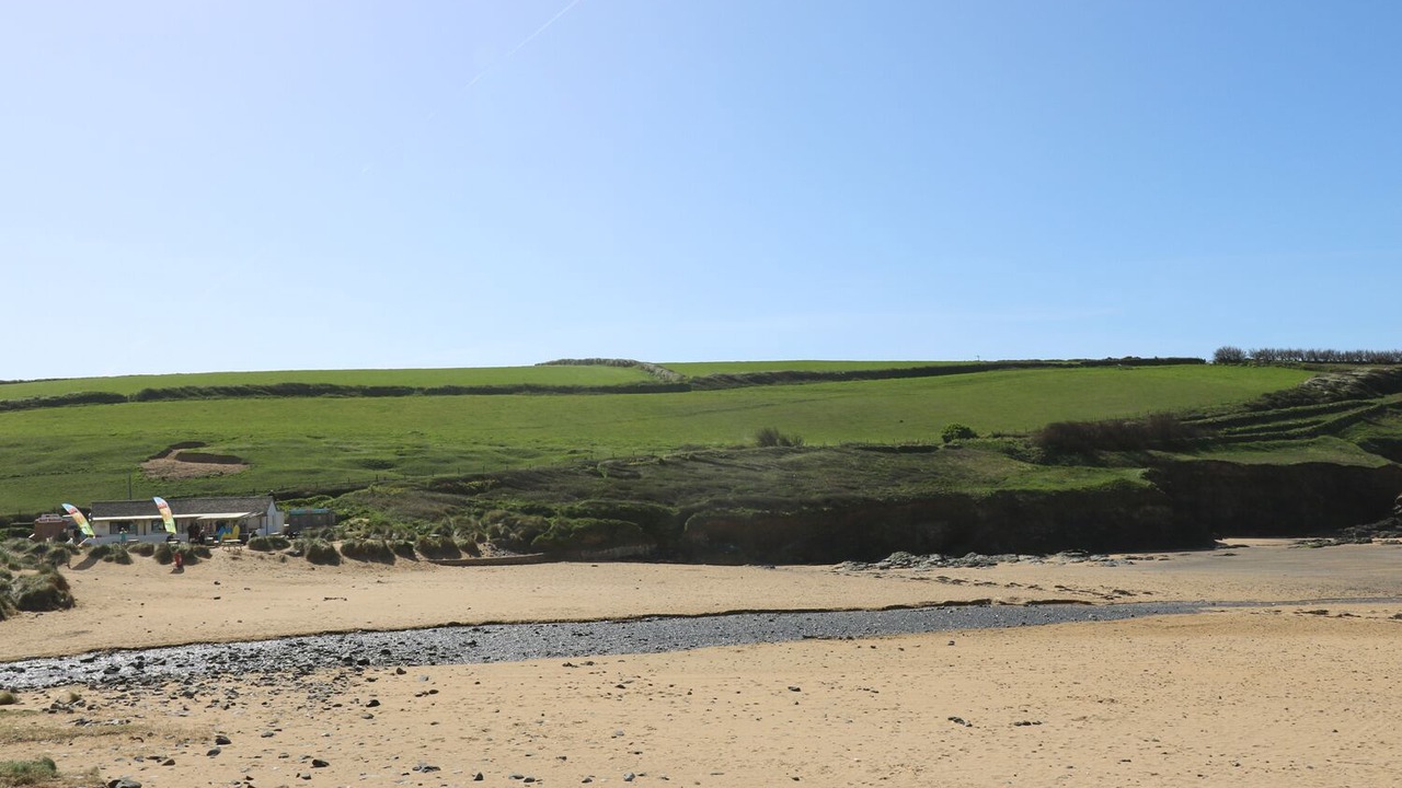 Photo of Others in Mullion