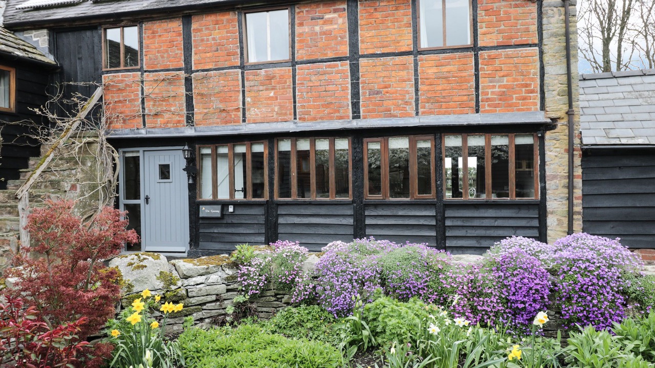 Photo of Others in Westbrook Court