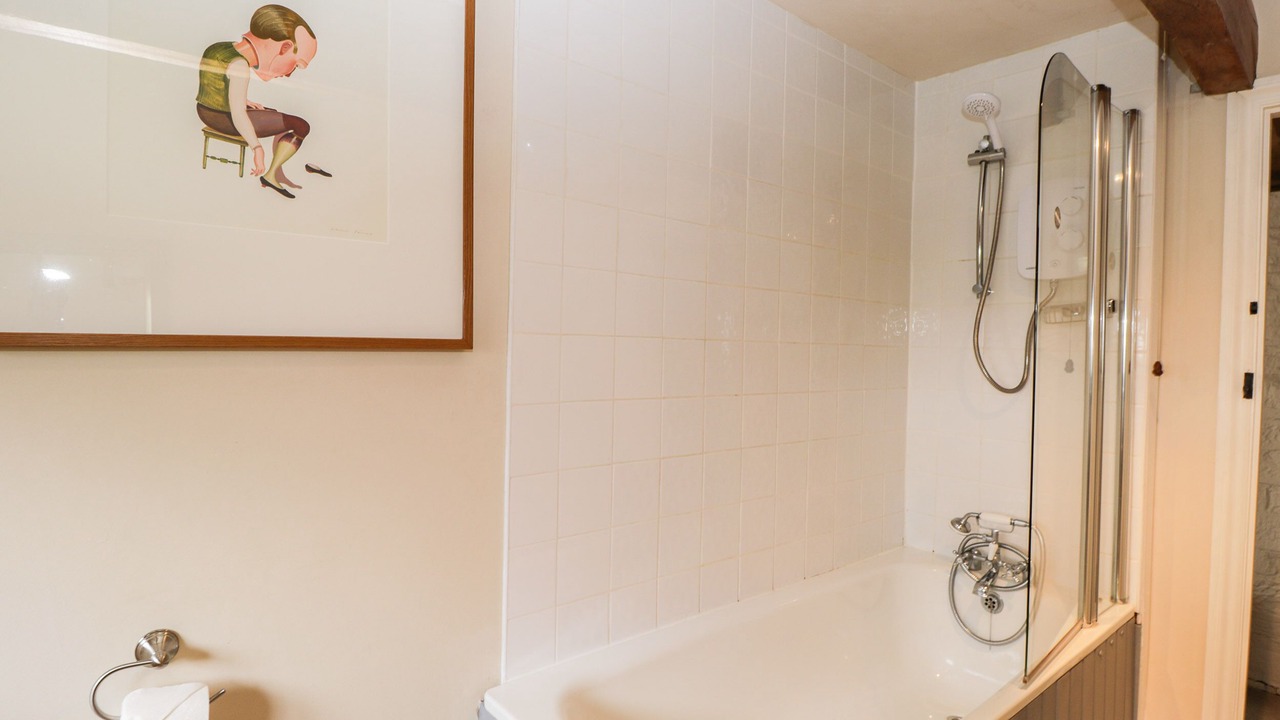 Photo of Bathroom in Westbrook Court