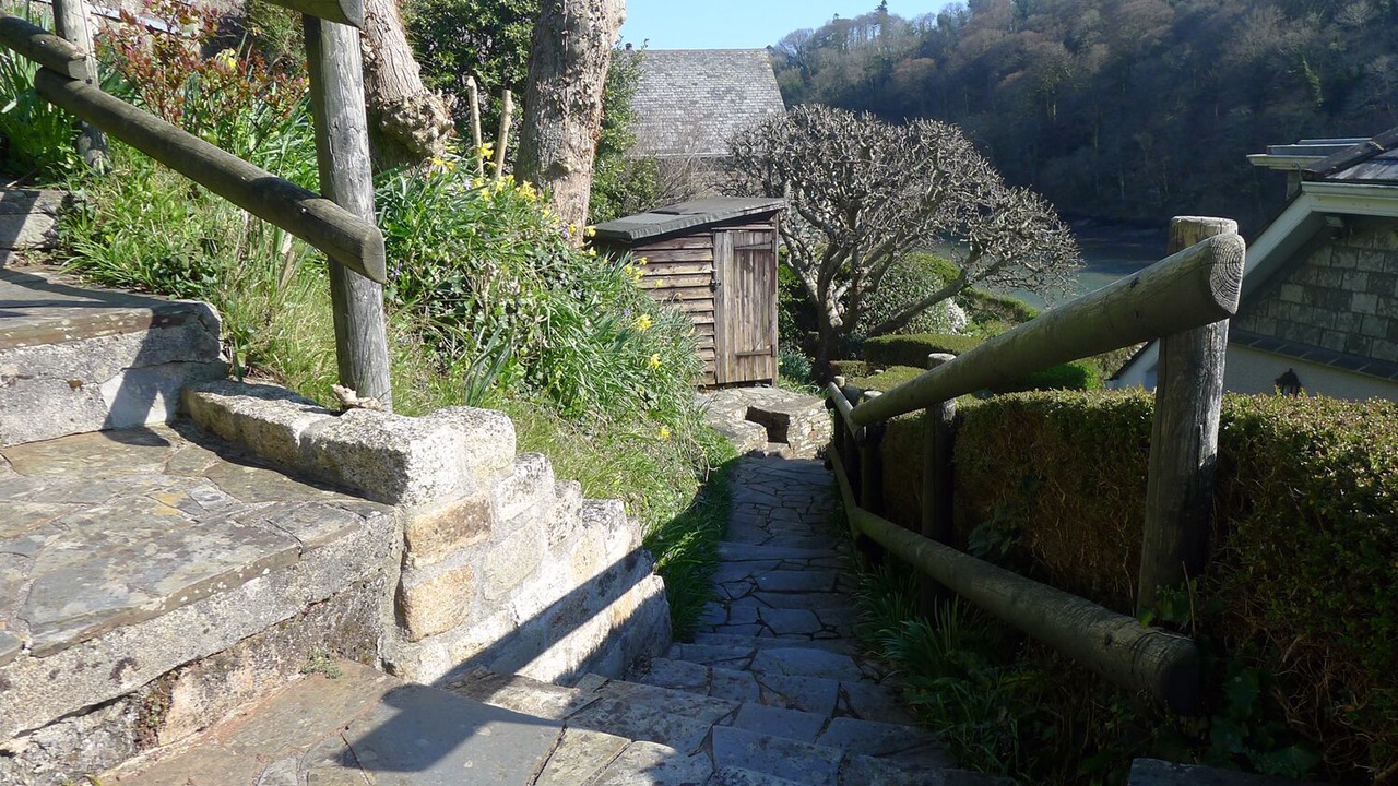 Photo of Others in Newton Ferrers