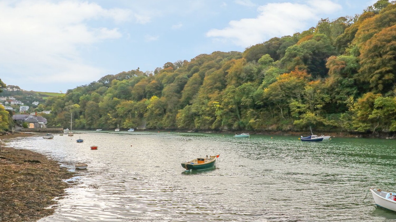 Photo of Others in Newton Ferrers