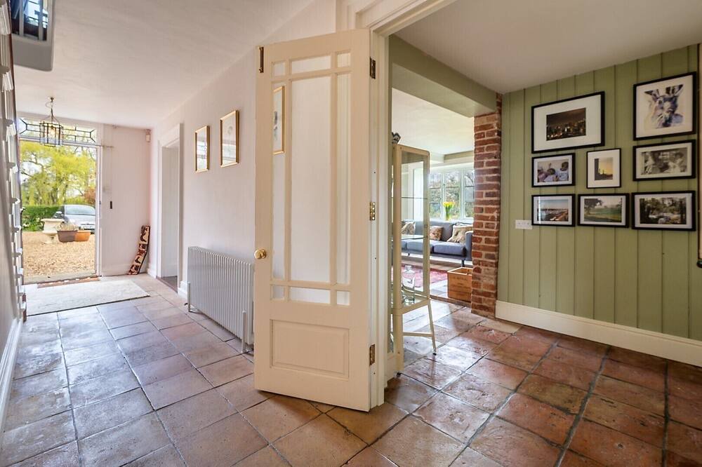 Photo of Others in Eye