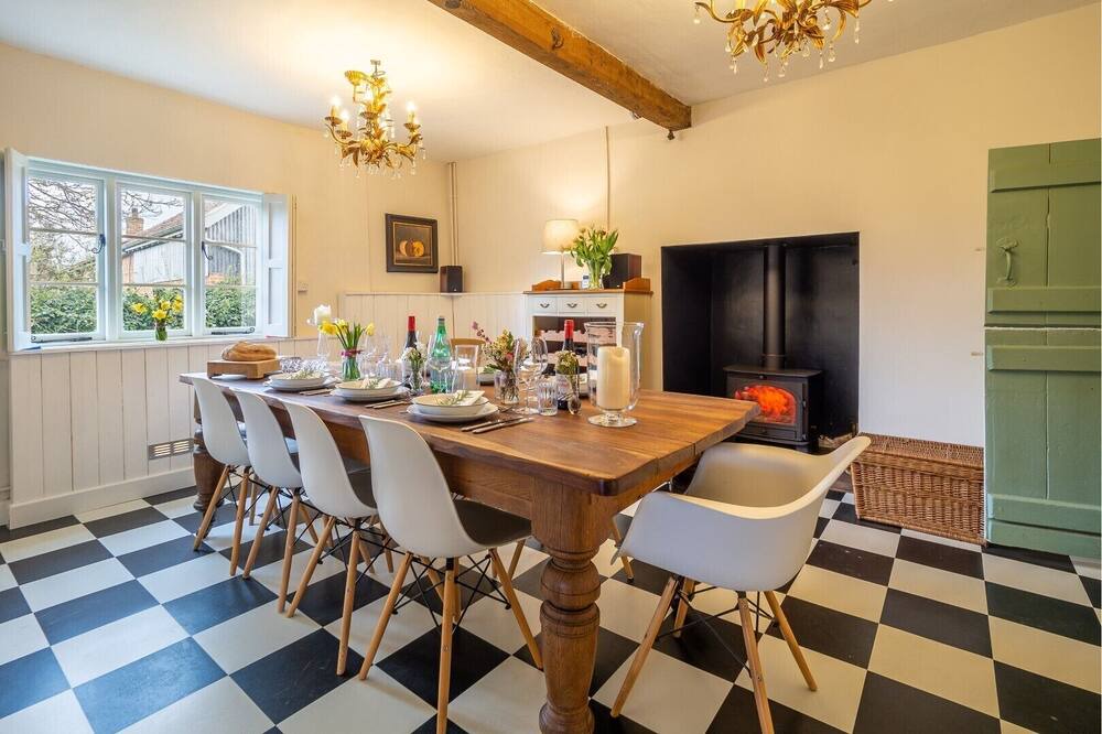 Photo of Others in Eye