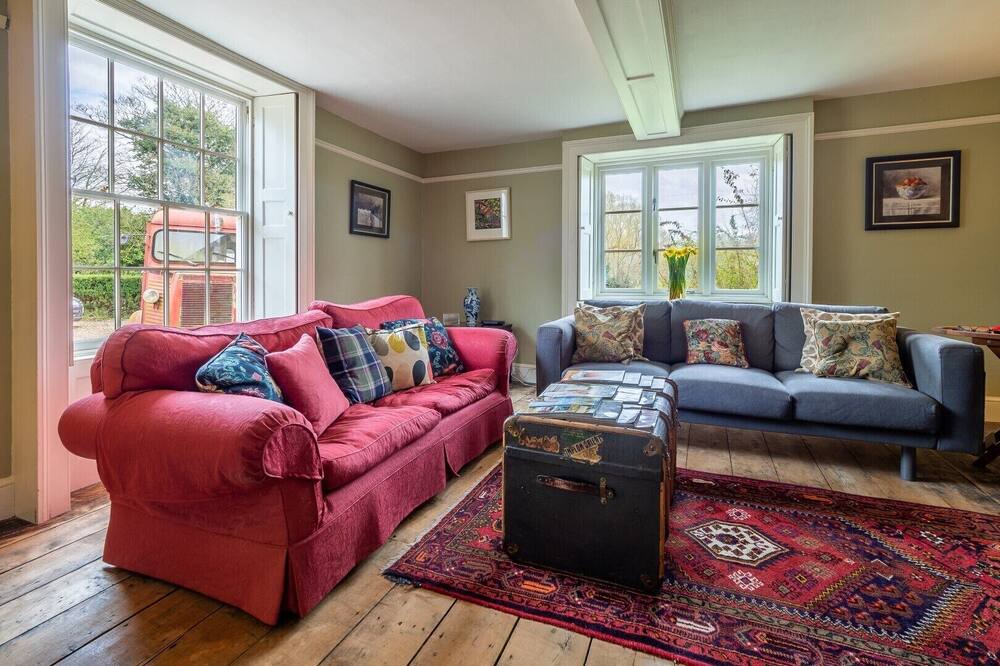 Photo of Livingroom in Eye