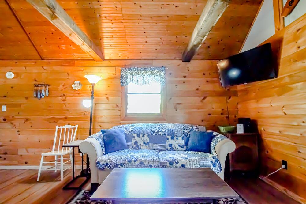 Photo of Livingroom in Town of Jerusalem
