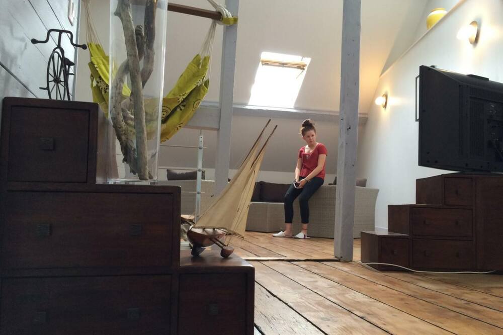 Photo of Livingroom in Fecamp