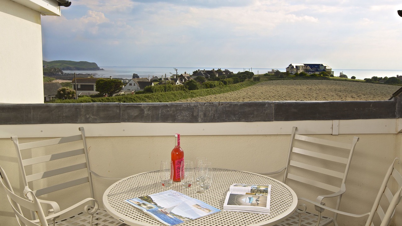 Photo of Patio Balcony in Thurlestone