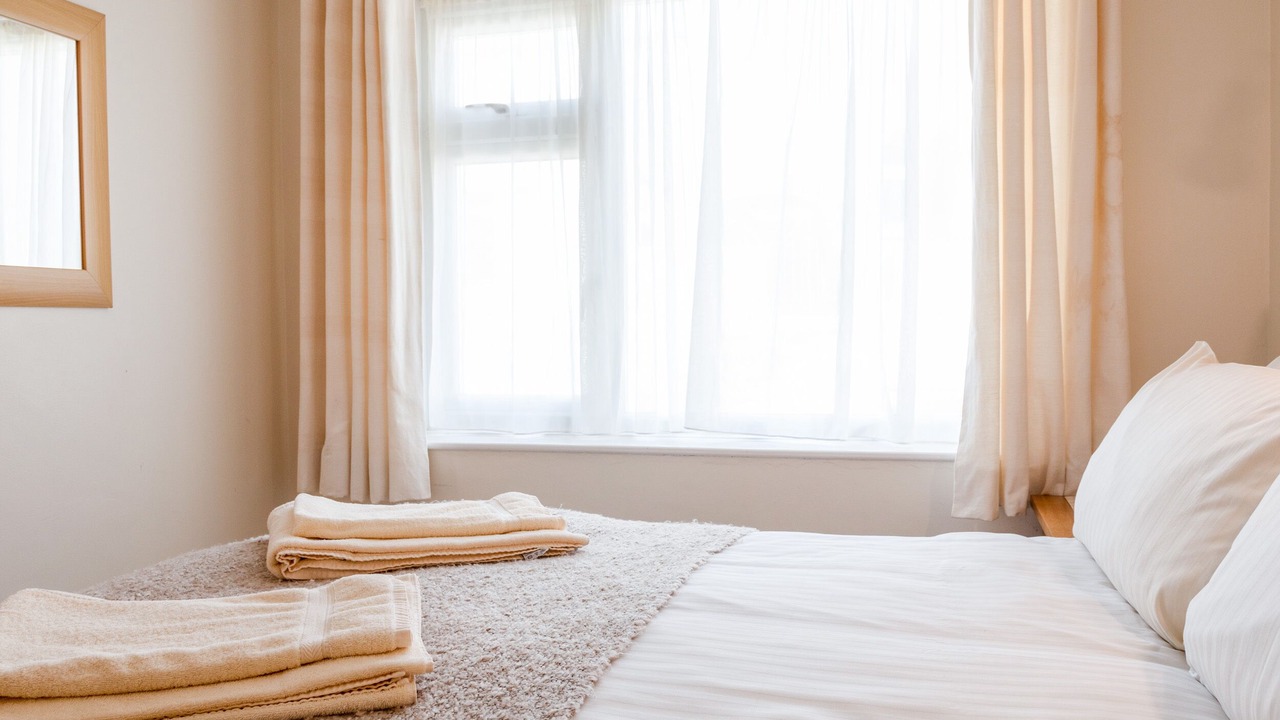 Photo of Others in Hope-Cove